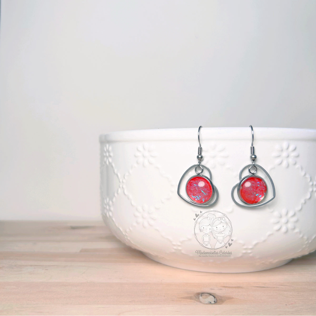 Boucles d'oreilles Pendantes coeurs paillettées