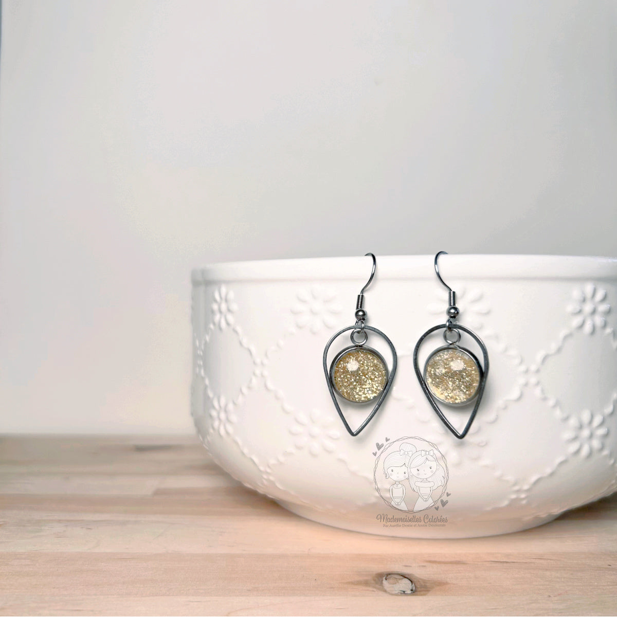 Boucles d'oreilles Pendantes gouttes dorées
