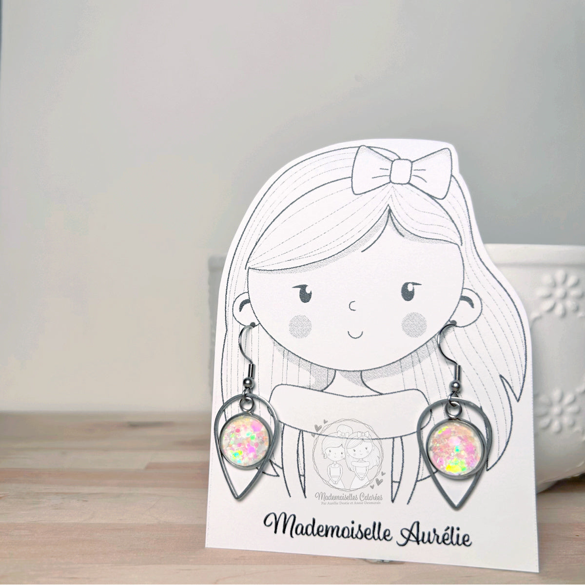 Boucles d'oreilles Pendantes gouttes blanches pailletées