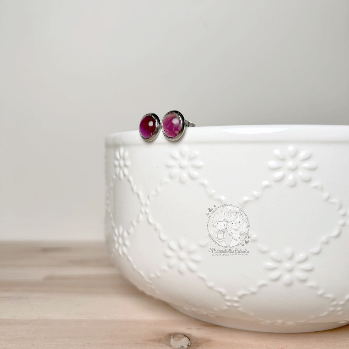 Boucles d'oreilles Clou Violettes