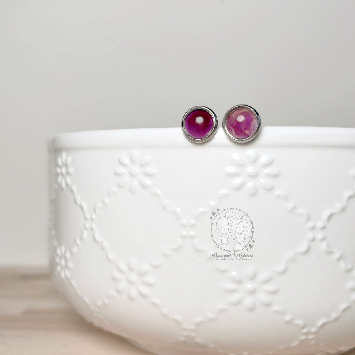 Boucles d'oreilles Clou Violettes
